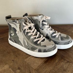 Billy Classic lace High Side Zip Camouflage High Top Shoes - practically new!